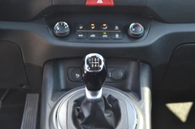Kia Sportage 1.6I, снимка 8