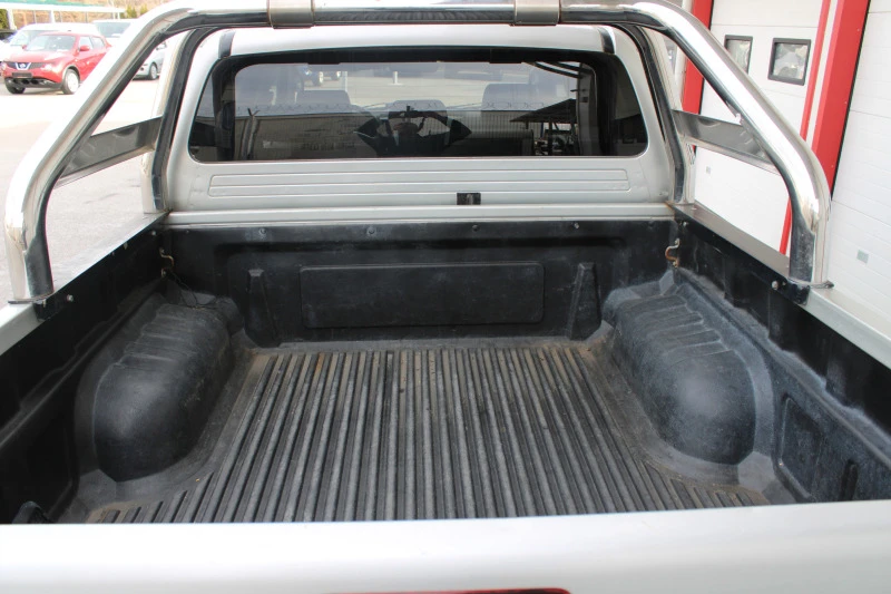 Toyota Hilux 3.0D4D, снимка 16 - Автомобили и джипове - 44190783