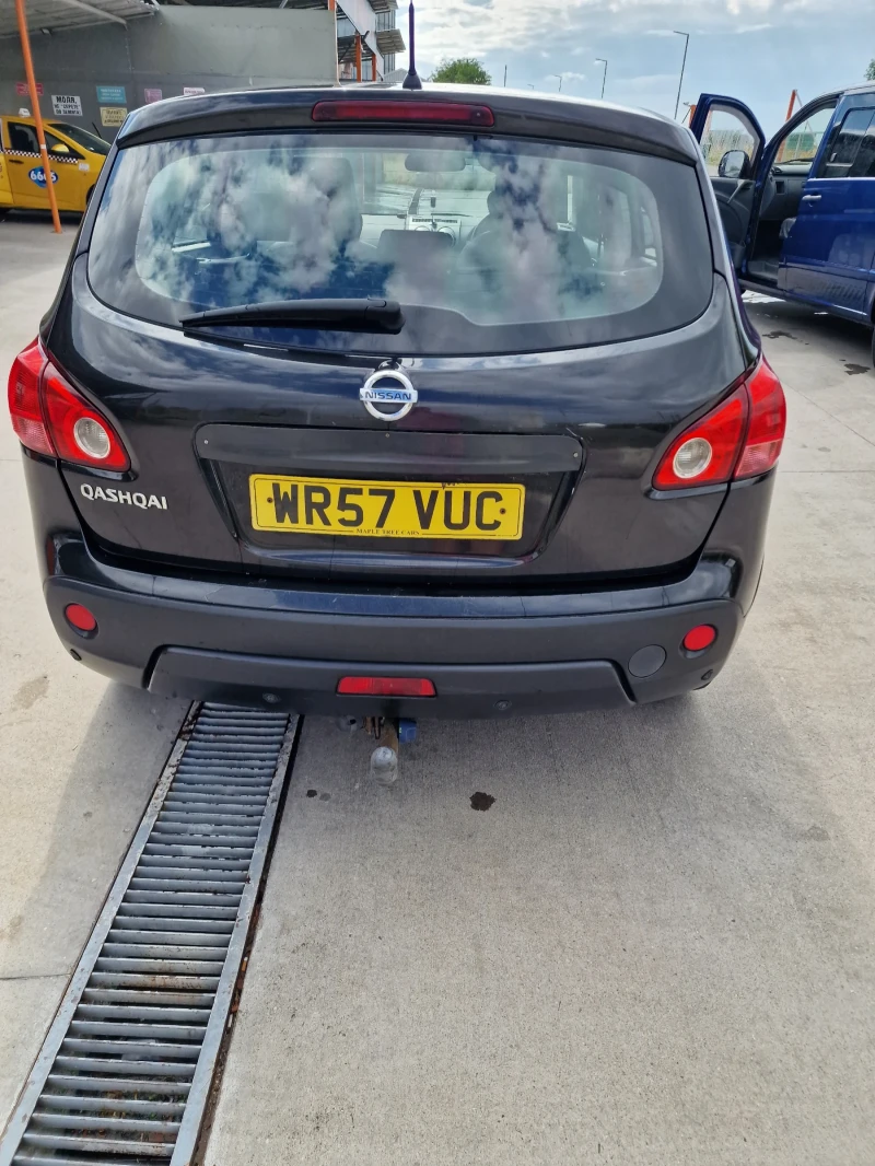 Nissan Qashqai, снимка 5 - Автомобили и джипове - 52510687