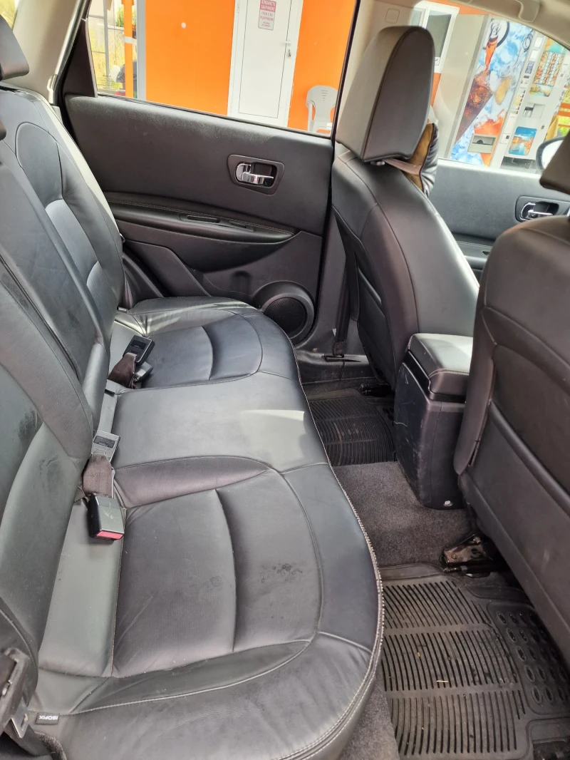 Nissan Qashqai, снимка 8 - Автомобили и джипове - 52510687