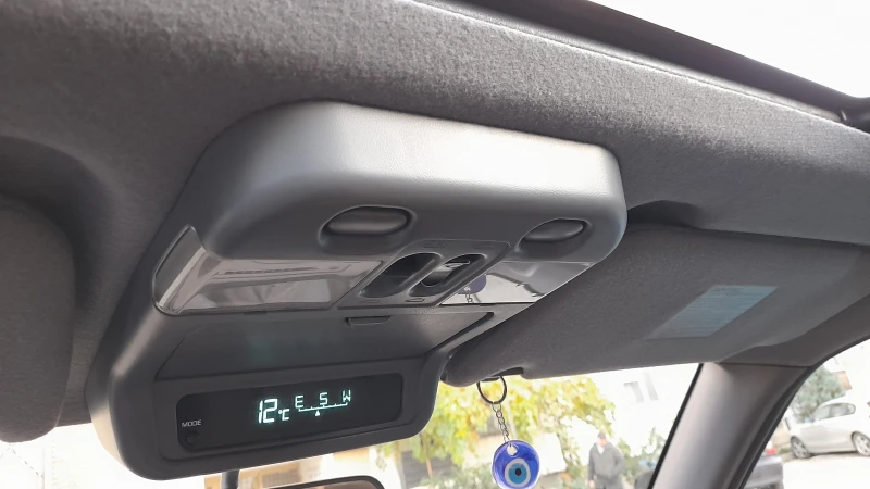 Nissan Pathfinder, снимка 17 - Автомобили и джипове - 52531269