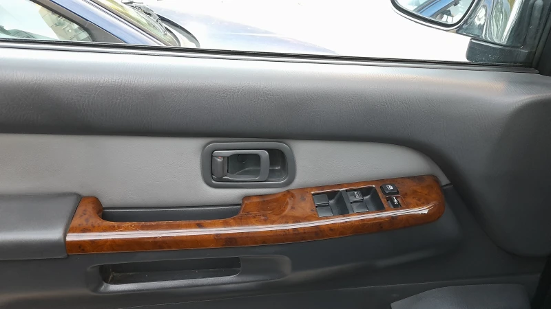 Nissan Pathfinder, снимка 14 - Автомобили и джипове - 52531269