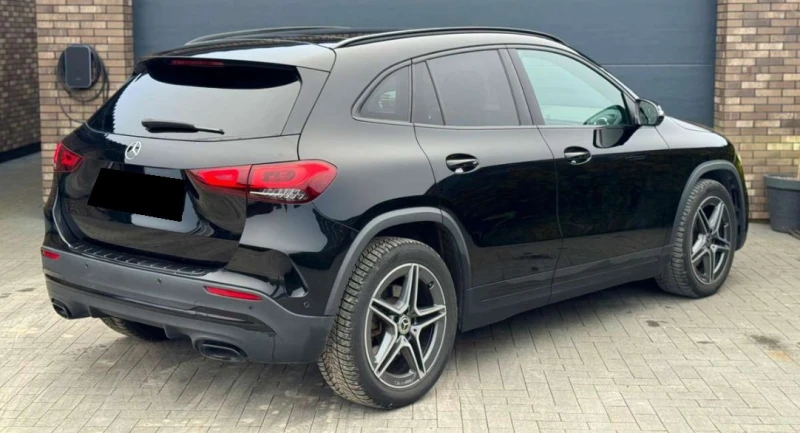 Mercedes-Benz GLA 220d 4Matic AMG Line, снимка 5 - Автомобили и джипове - 52813414