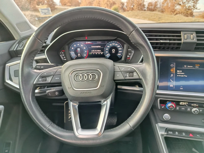 Audi Q3 2.0 tfsi Panorama , снимка 15 - Автомобили и джипове - 53380312