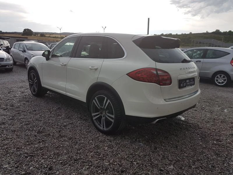 Porsche Cayenne  - изображение 6