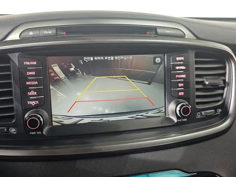 Kia Sorento 2.2 CRDI 4WD, снимка 15 - Автомобили и джипове - 54265421