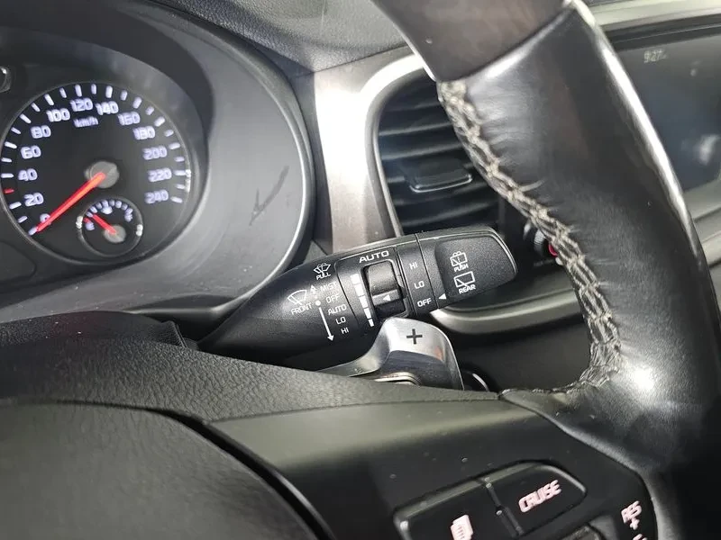 Kia Sorento 2.2 CRDI 4WD, снимка 17 - Автомобили и джипове - 54265421