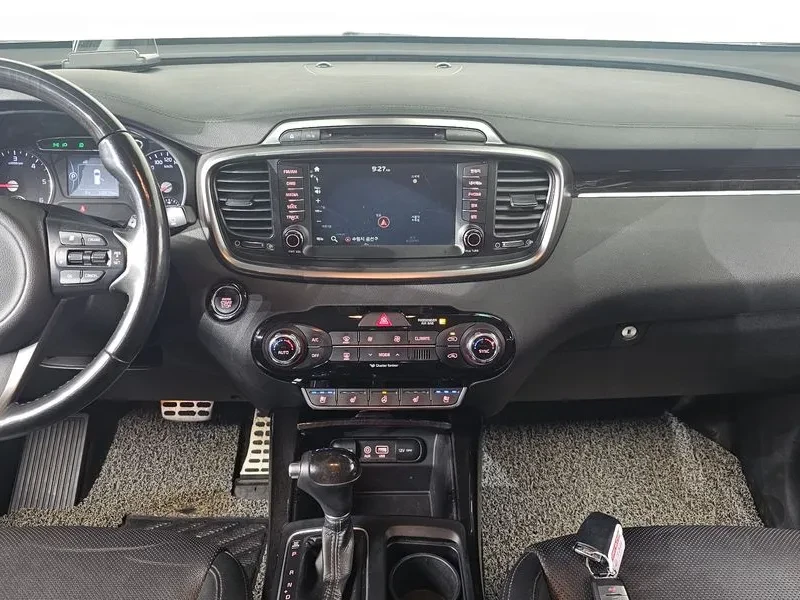 Kia Sorento 2.2 CRDI 4WD, снимка 14 - Автомобили и джипове - 54265421
