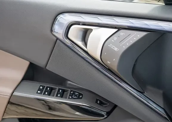 BMW X3 30e xDrive = M-Sport = Гаранция, снимка 4 - Автомобили и джипове - 55406799
