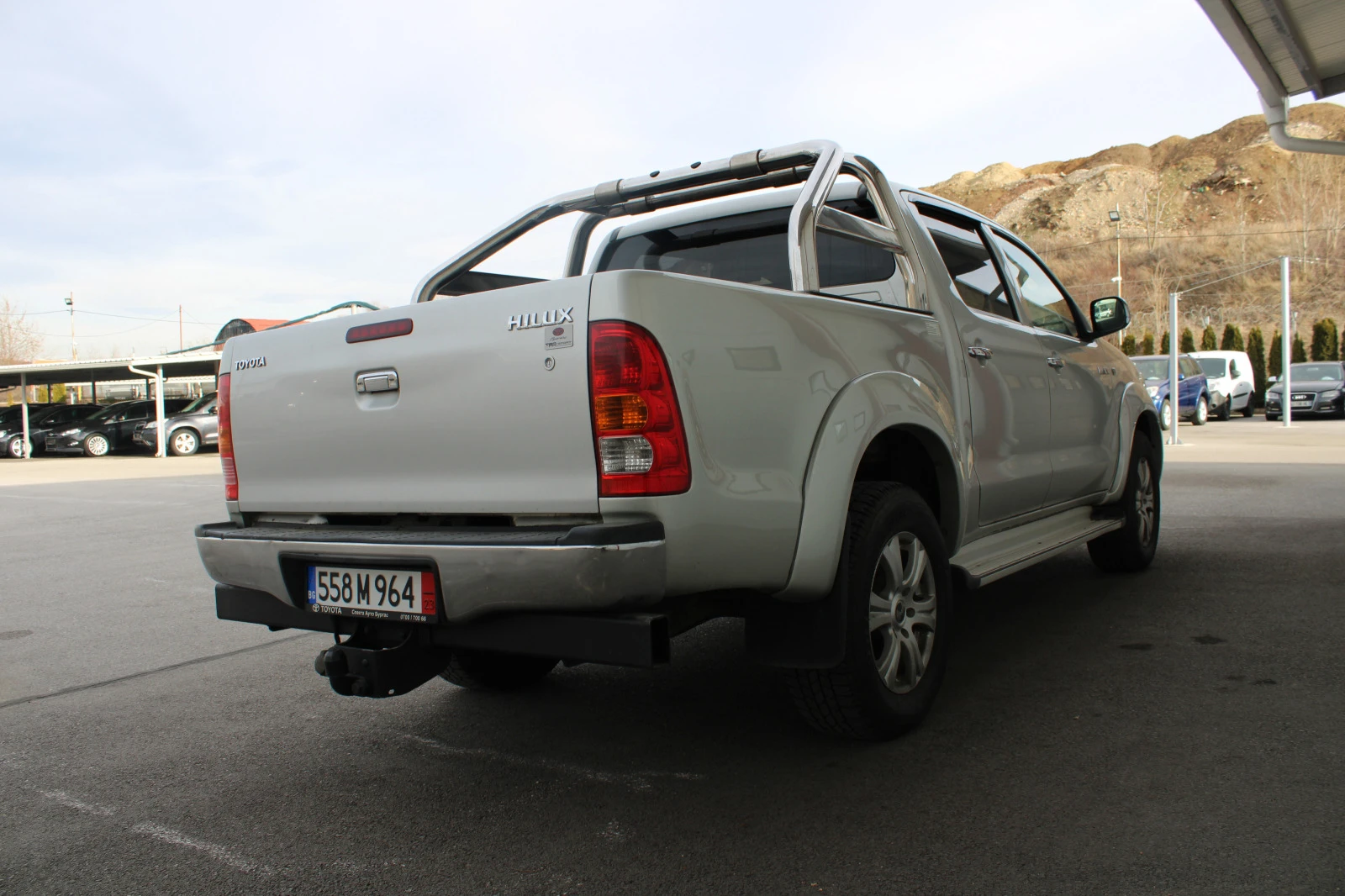 Toyota Hilux 3.0D4D - изображение 5