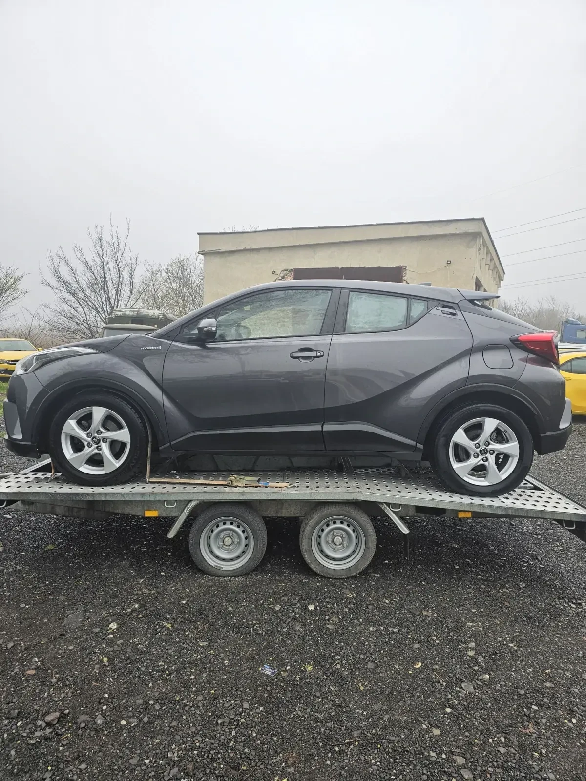 Toyota C-HR 1.8 hybrid - изображение 3