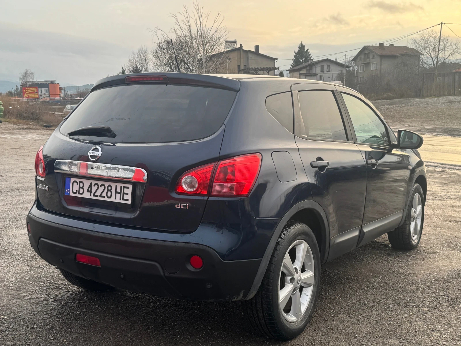 Nissan Qashqai 4х4* Собствен лизинг - изображение 7