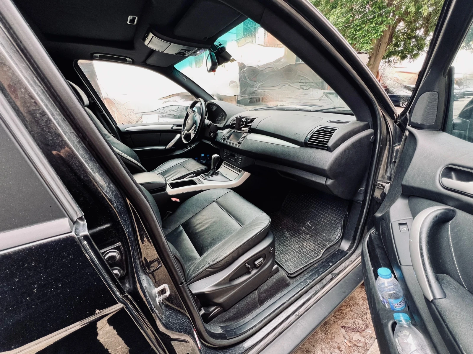 BMW X5 3.0d Comfort seats Camera Air susp. Пълна история, снимка 14 - Автомобили и джипове - 53906805