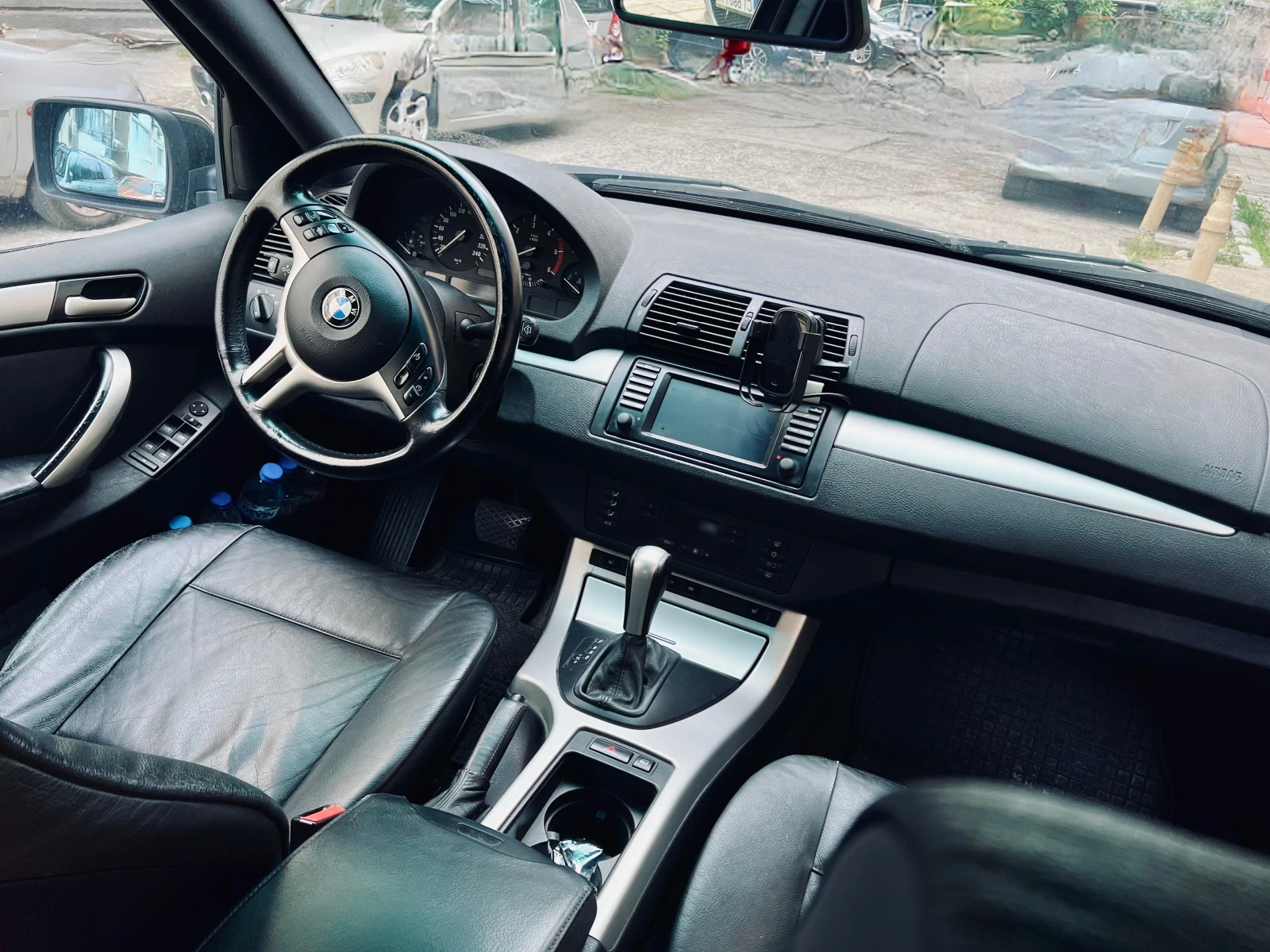 BMW X5 3.0d Comfort seats Camera Air susp. Пълна история, снимка 10 - Автомобили и джипове - 53906805