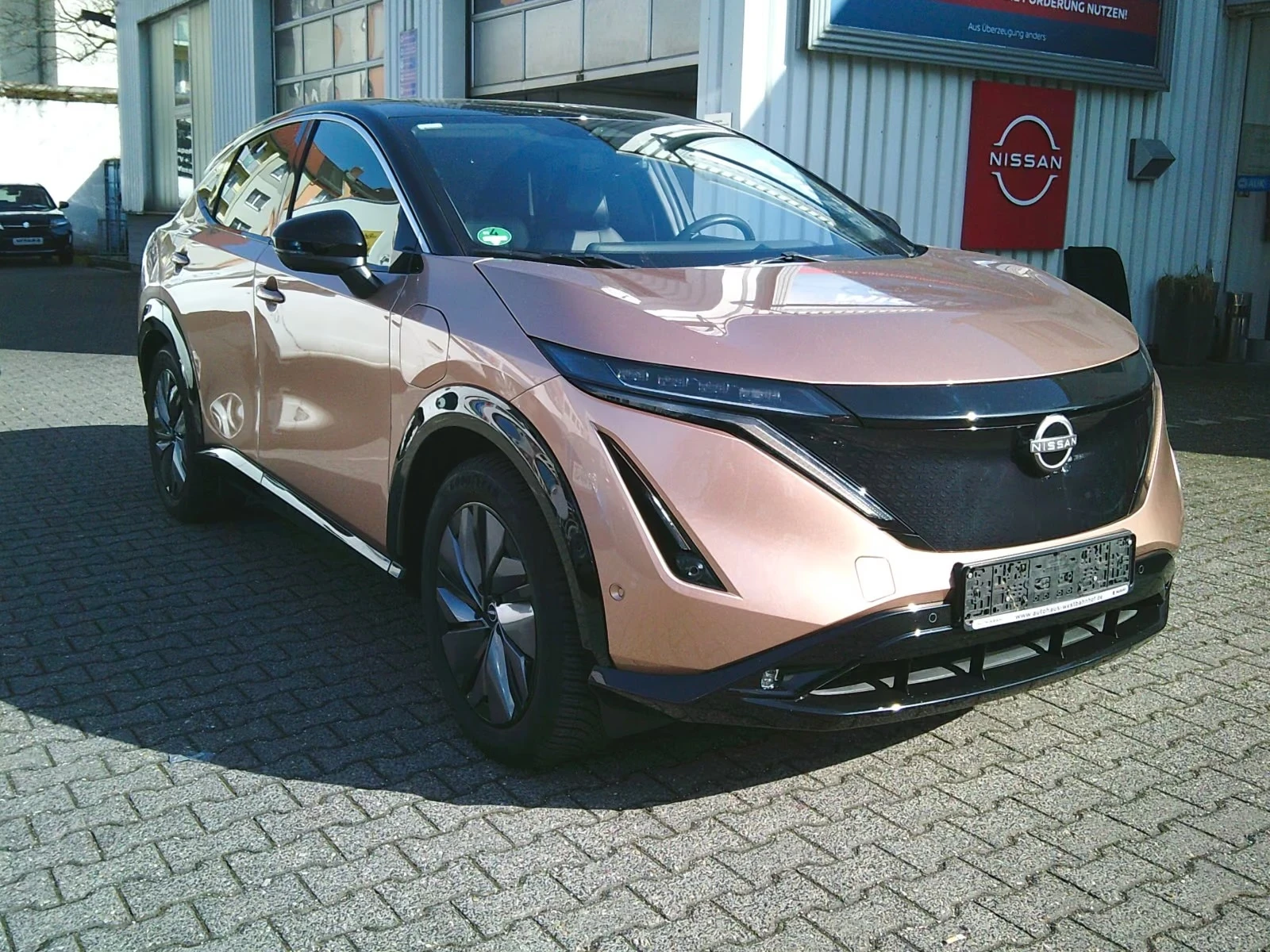 Nissan Ariya Evolve Pack 87kwh 360 Matrix DIST HUD PANO S/V W/P