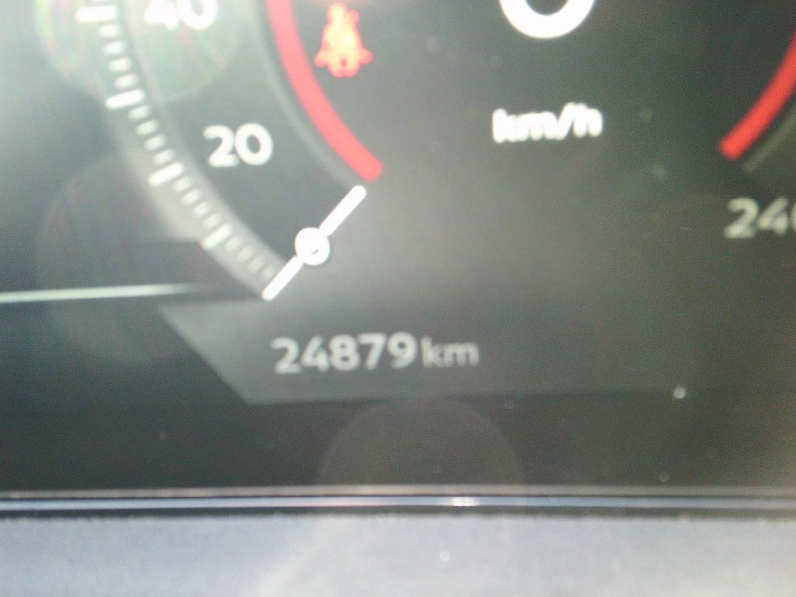 Nissan Ariya Evolve Pack 87kwh 360 Matrix DIST HUD PANO S/V W/P, снимка 10 - Автомобили и джипове - 56278059