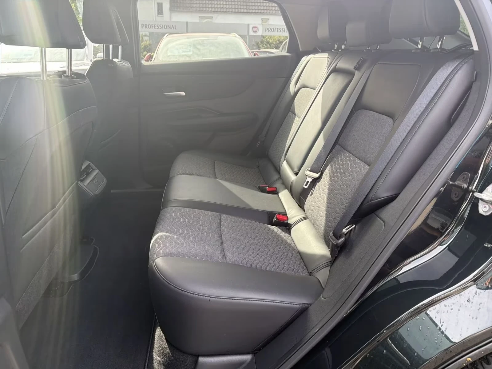 Nissan Ariya 360* DISTRONIC HUD Winter Package Keyless PANO B/S | Mobile.bg � ����������� 16