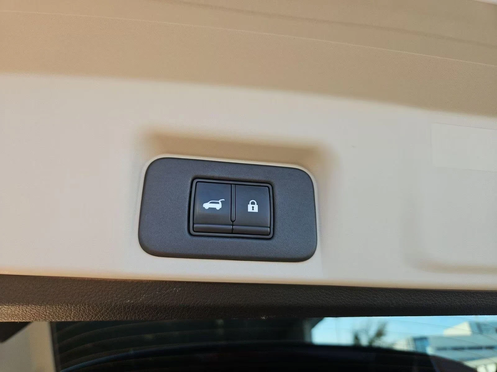 Nissan Ariya Pro Pilot 360 Matrix DISTR HUD Winter Pack Blind S, снимка 17 - Автомобили и джипове - 55018824