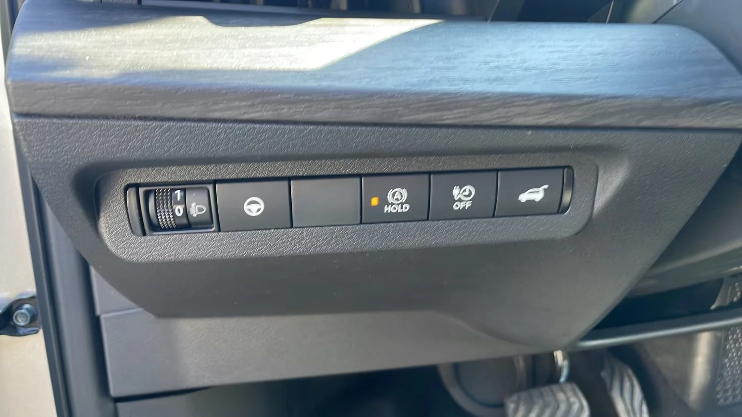 Nissan Ariya 360* DISTRONIC HUD Winter Package Keyless PANO B/S, снимка 13 - Автомобили и джипове - 54202404