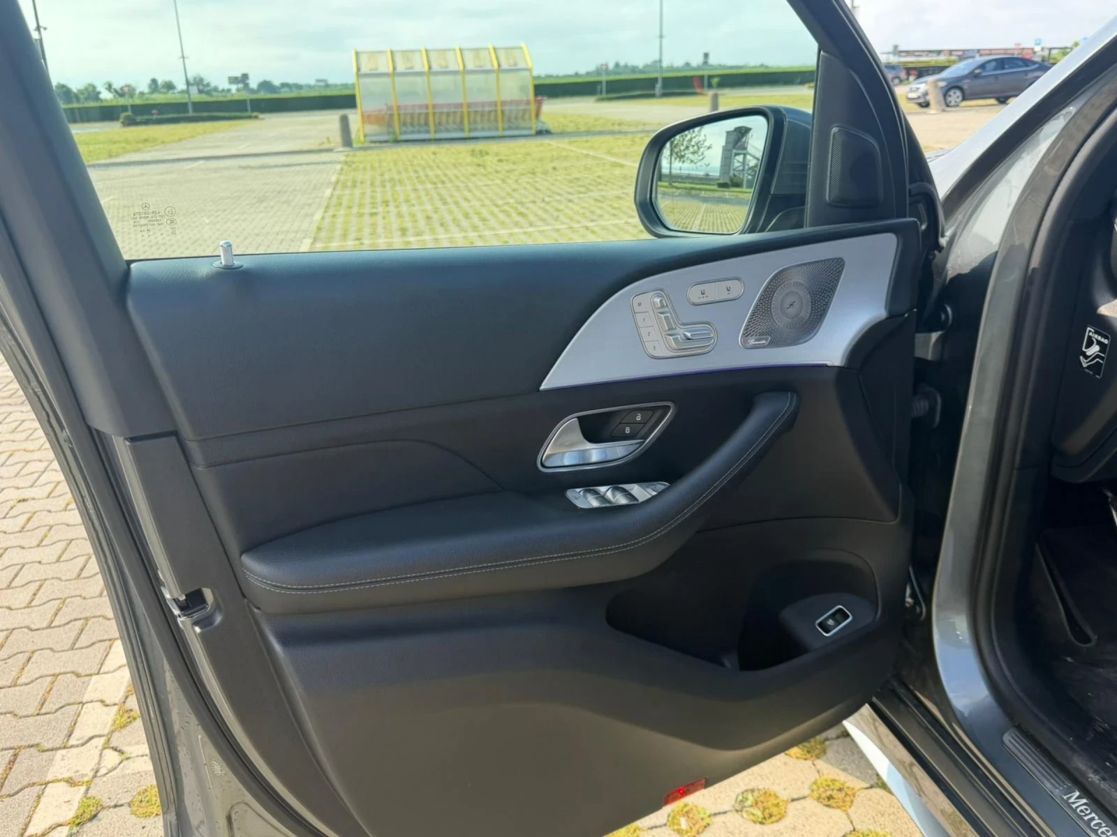 Mercedes-Benz GLE 350 AMG, снимка 8 - Автомобили и джипове - 54820737