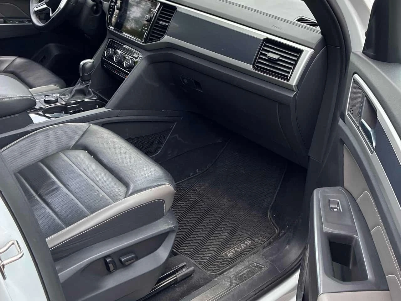VW Atlas * HIGHLINE * ГЛАВНО ПРЕДСТАВИТЕЛСТВО* , снимка 12 - Автомобили и джипове - 54864816