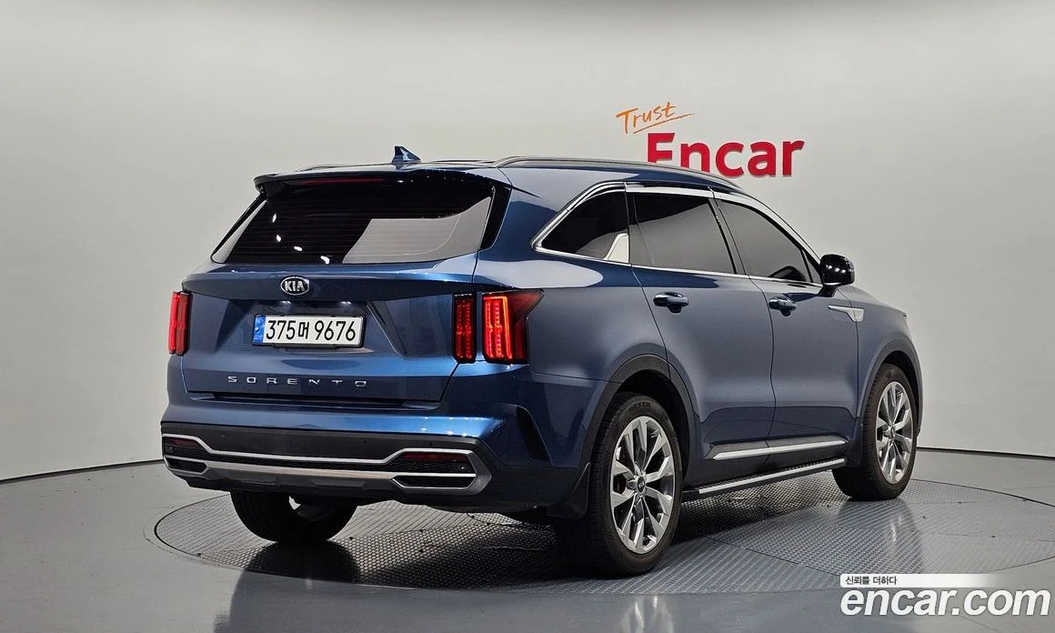 Kia Sorento Diesel 2.2 2WD Trendy, снимка 2 - Автомобили и джипове - 55807580