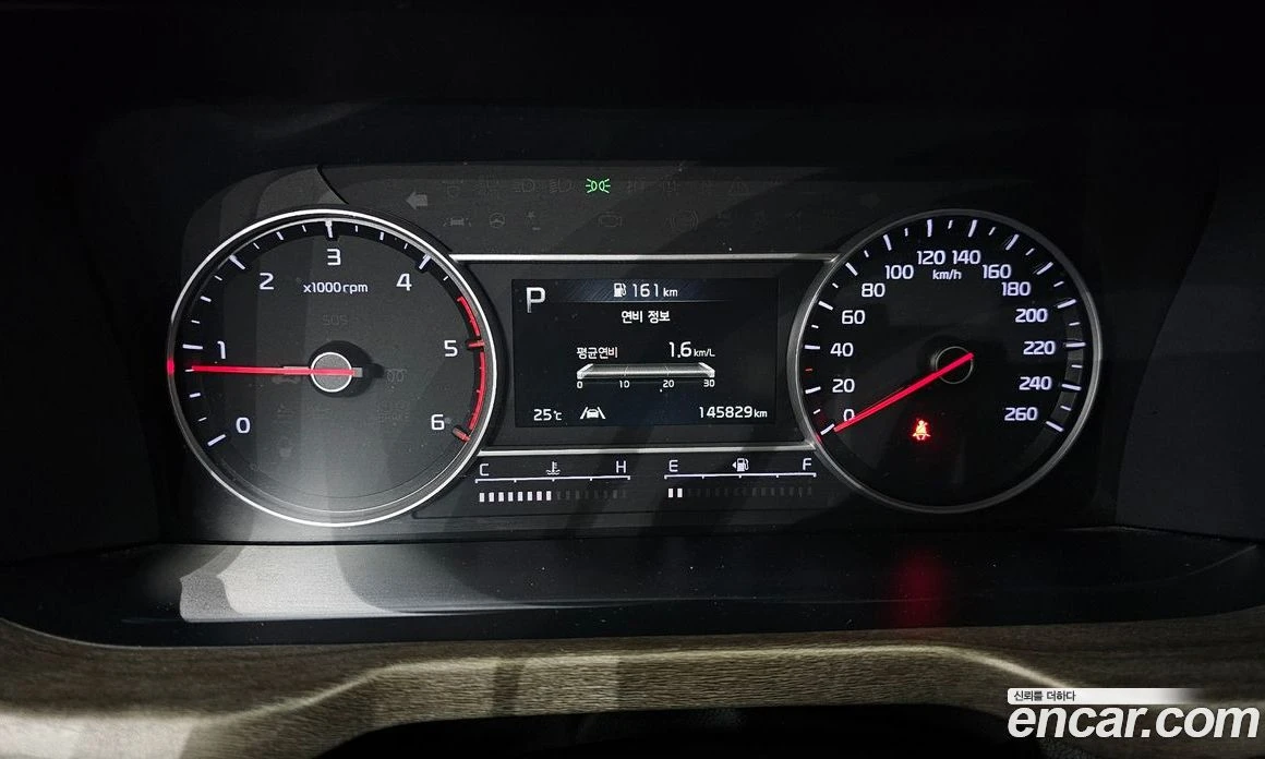 Kia Sorento Diesel 2.2 2WD Trendy, снимка 11 - Автомобили и джипове - 55807580