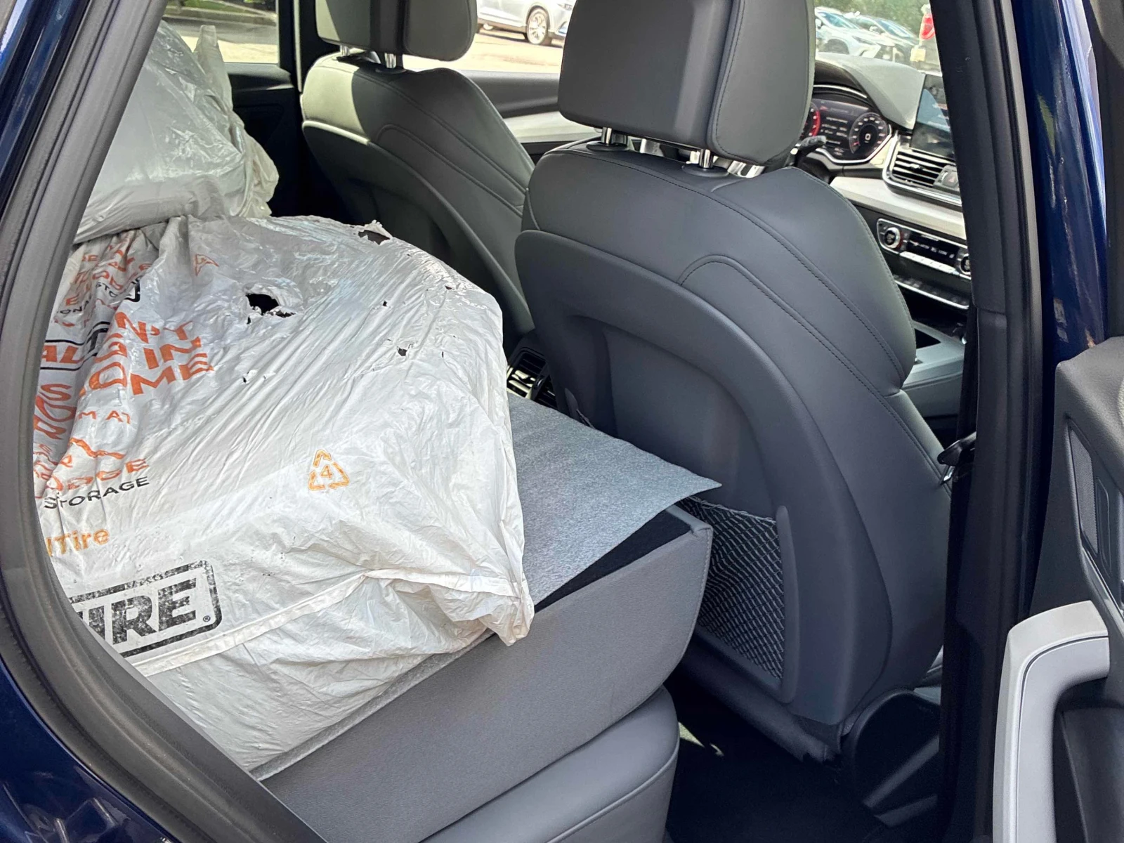 Audi SQ5 * Progressiv * CARFAX * , снимка 15 - Автомобили и джипове - 56099471