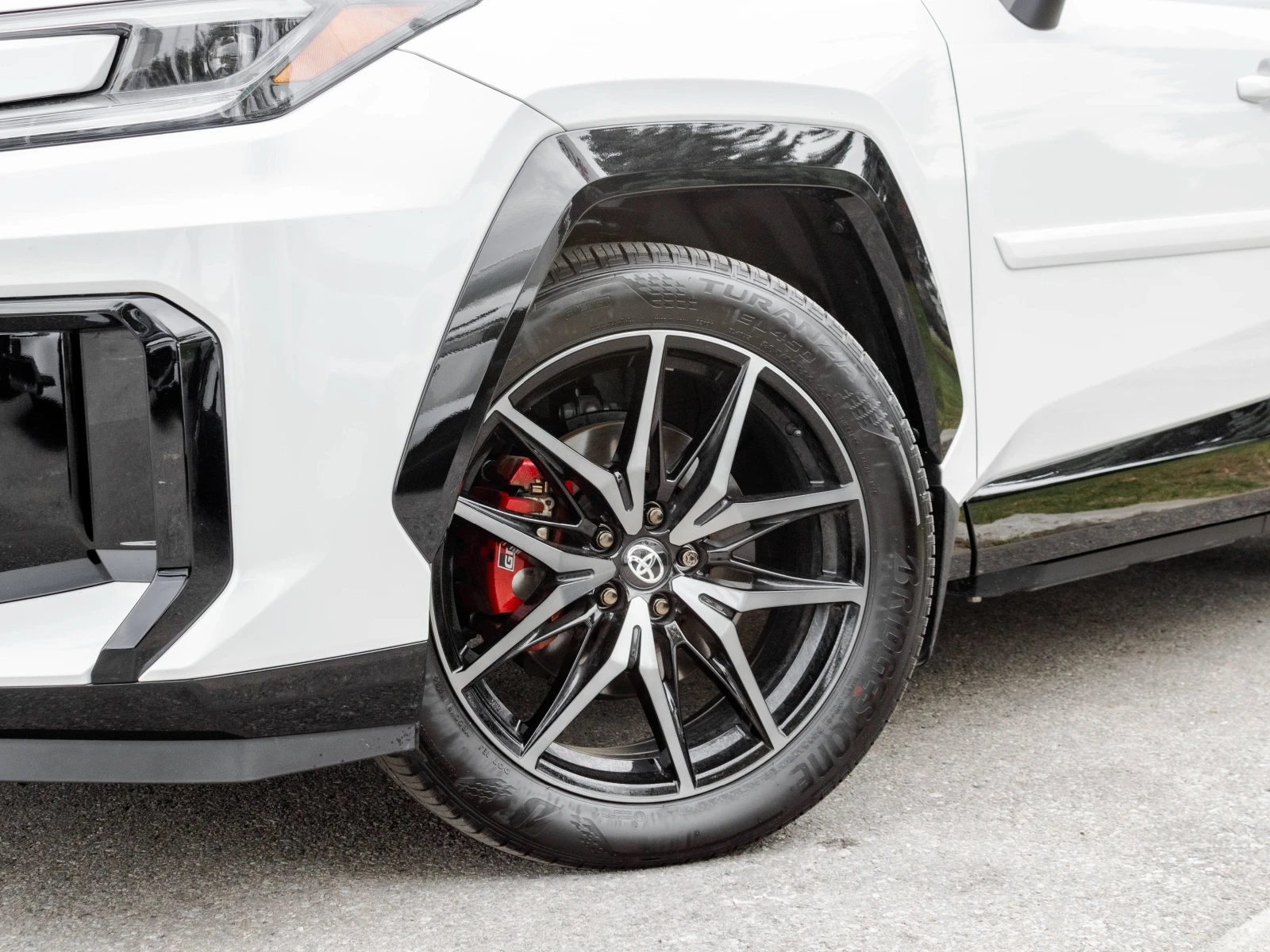 Toyota Rav4 Plug-in Hybrid GR SPORT AWD, снимка 3 - Автомобили и джипове - 56226853