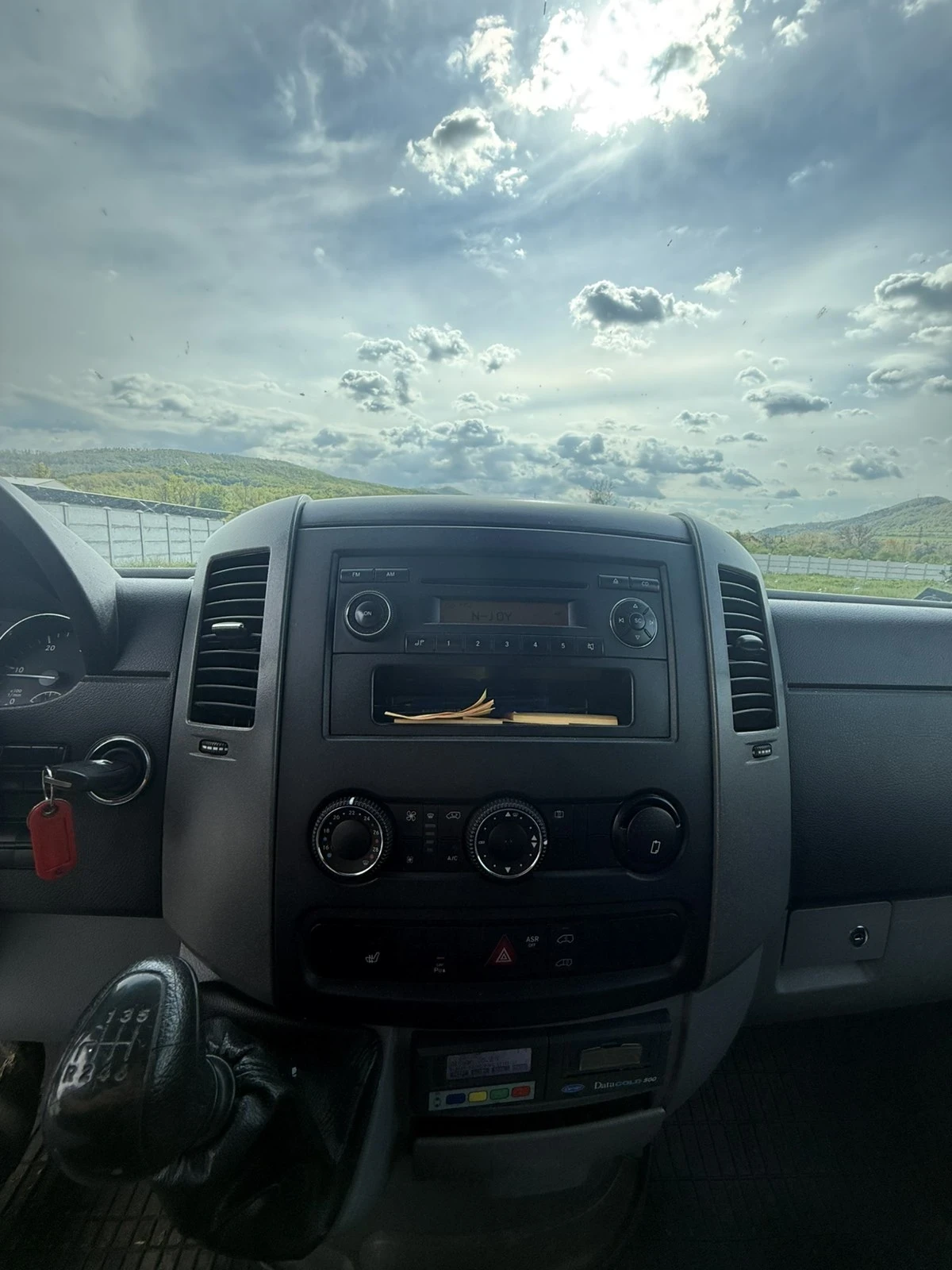 Mercedes-Benz Sprinter 313 ХЛАДИЛЕН, снимка 12 - Бусове и автобуси - 54414439