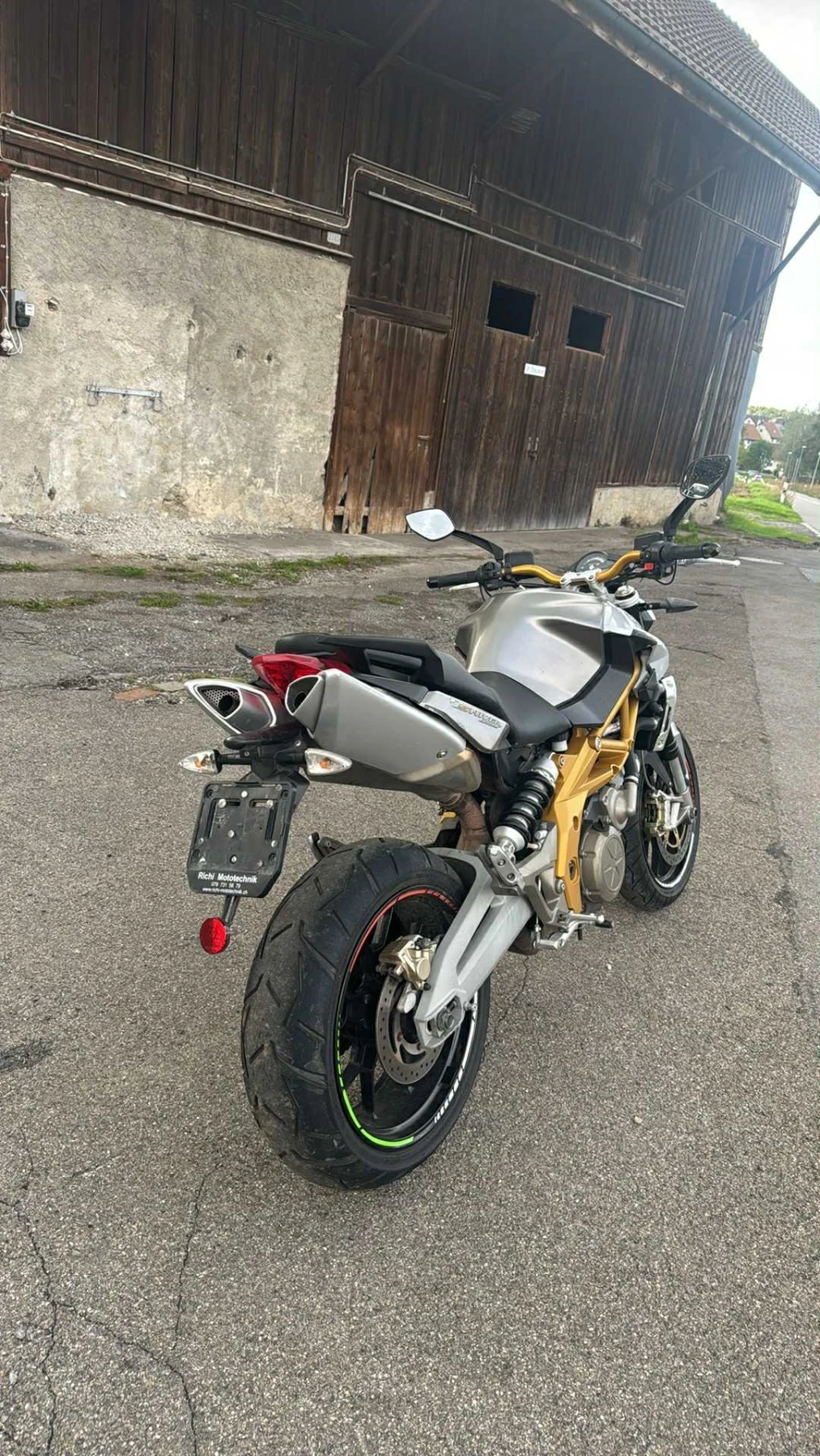 Aprilia Shiver A2 категория с Платено Мито и ддс готов за регистр - изображение 10