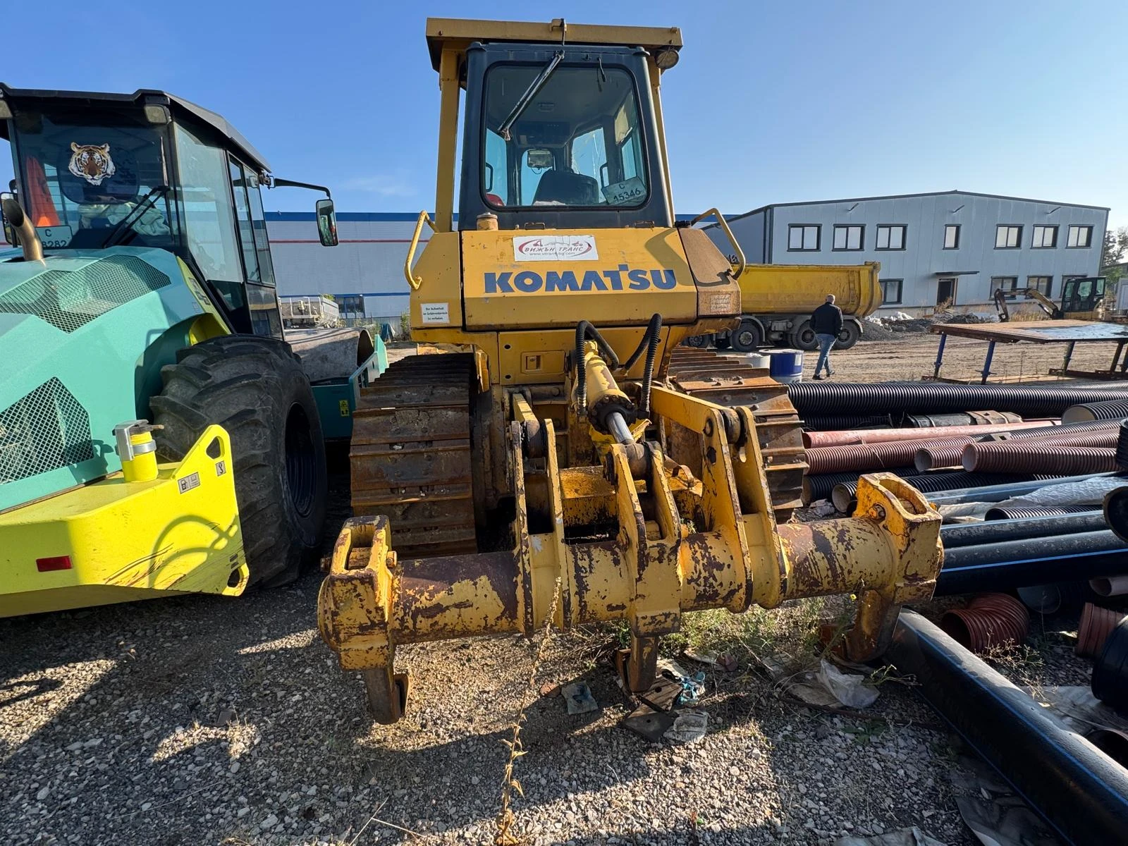 Булдозер Komatsu D65 - изображение 2
