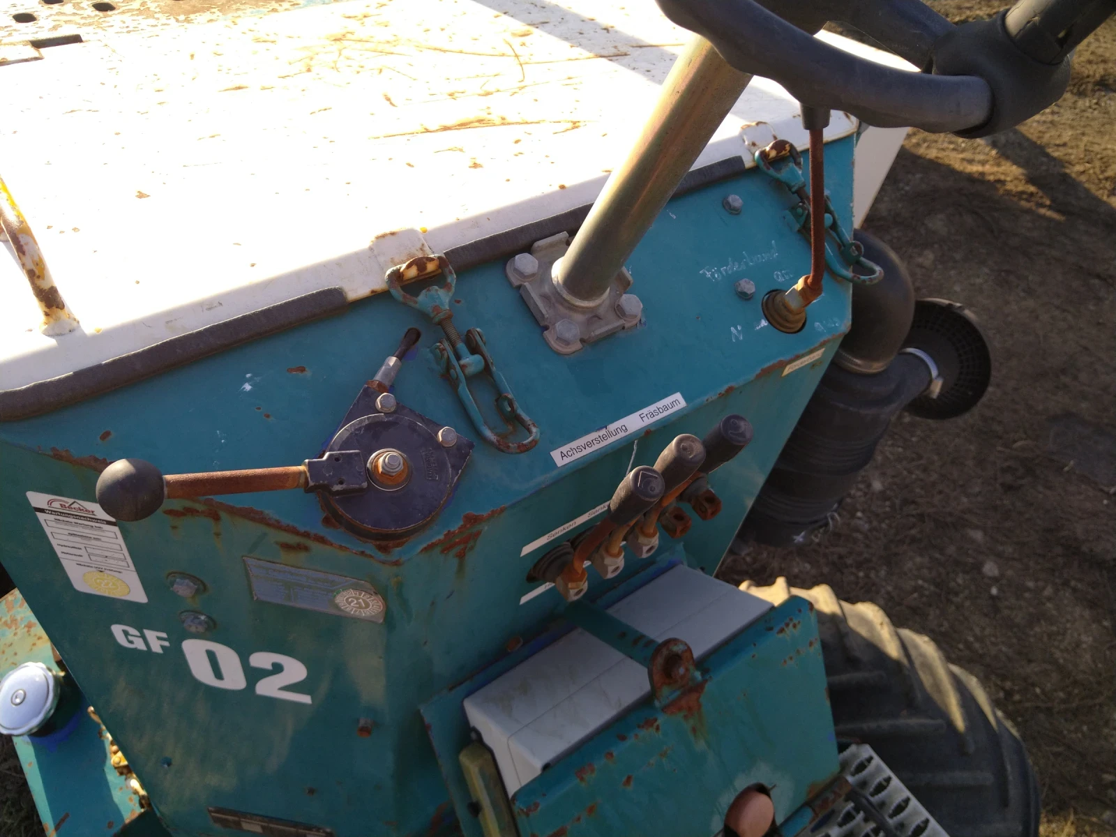 �������������� Liba | Mobile.bg � ����������� 4