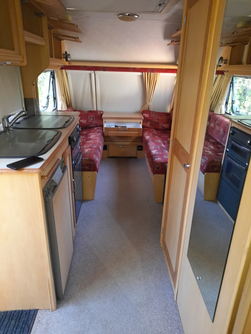 Каравана Eldis Avante 505 2005г., снимка 16 - Каравани и кемпери - 52507833