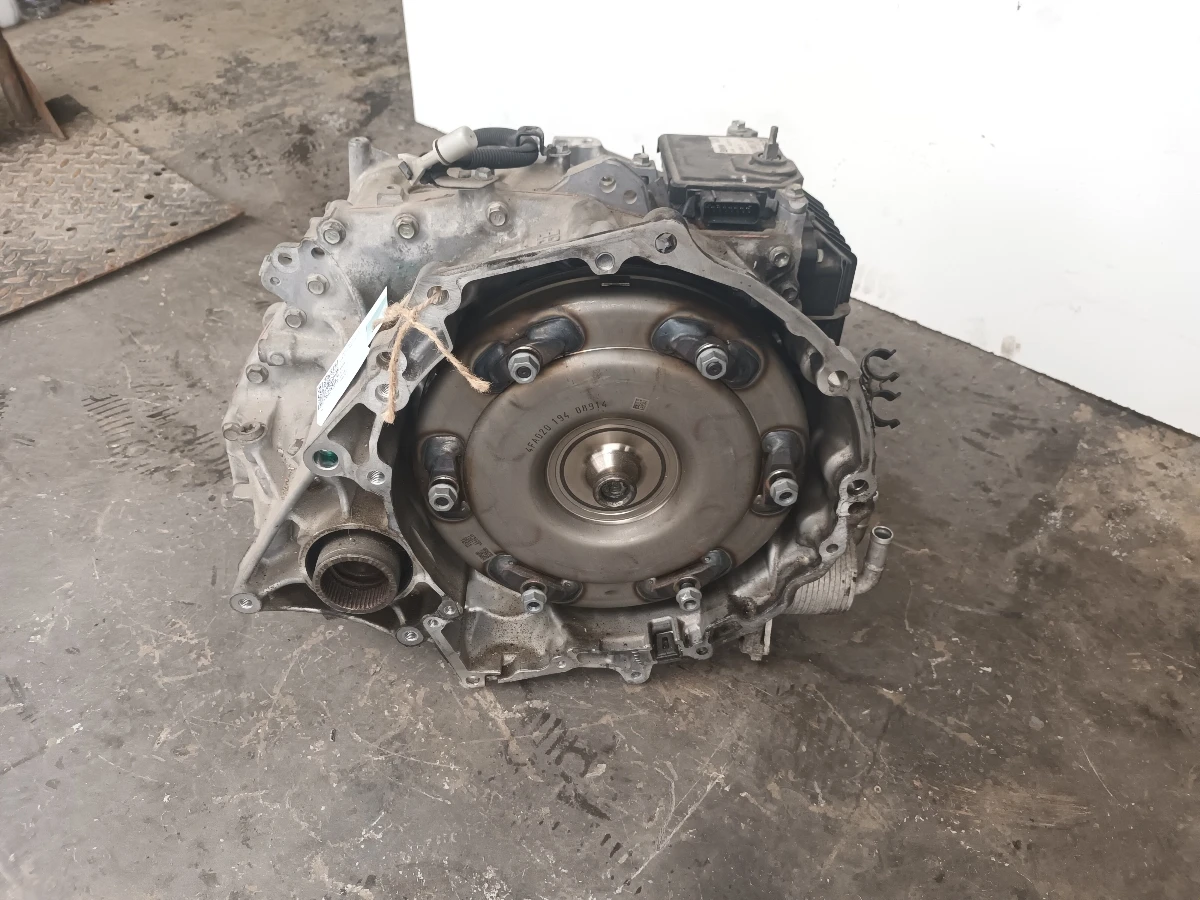 скоростна кутия БМВ Х1 2.0д x drive x1