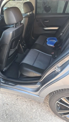 BMW 320, снимка 12