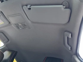 Toyota Auris Auris Хетчбек 1.8 Хибрид, снимка 12