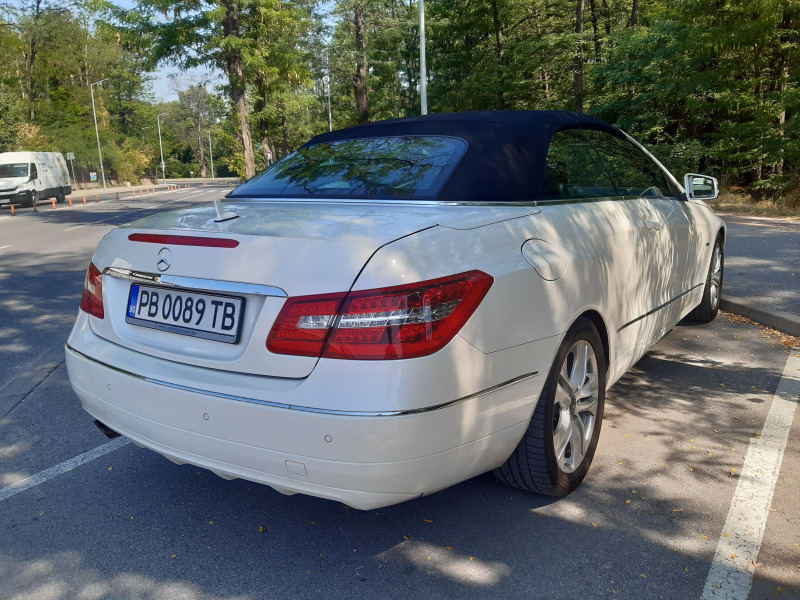 Mercedes-Benz E 200 CGI, снимка 6 - Автомобили и джипове - 45506472