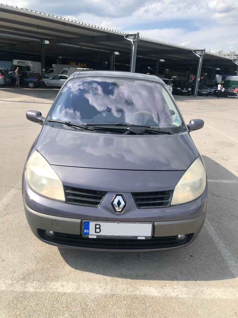 Renault Scenic 2.0, снимка 3 - Автомобили и джипове - 48008001