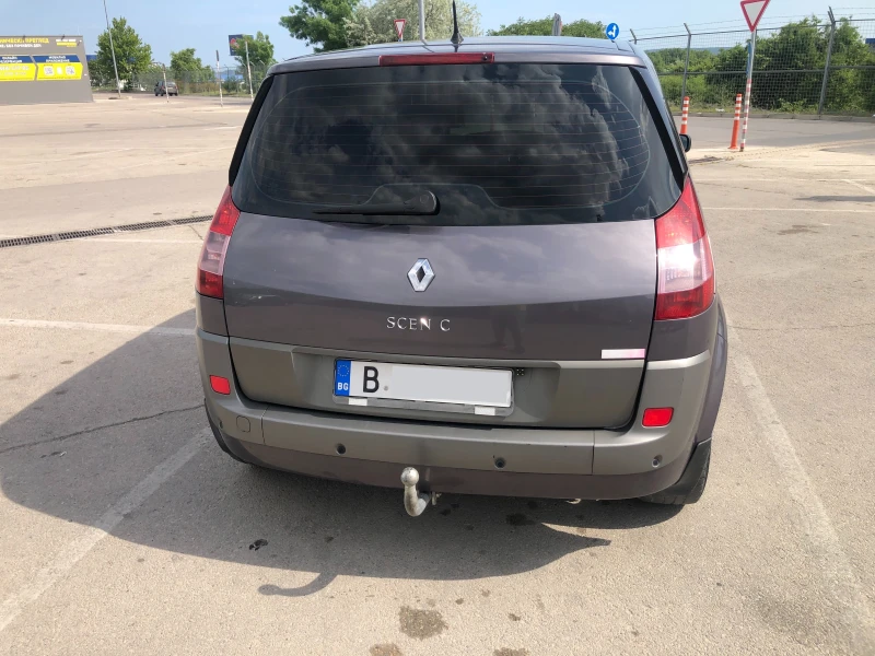 Renault Scenic 2.0, снимка 7 - Автомобили и джипове - 48008001