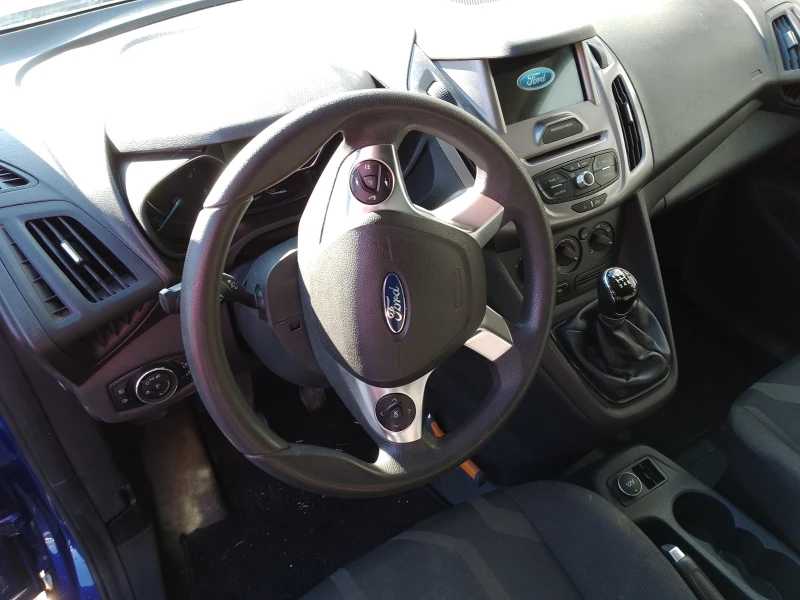 Ford Connect, снимка 15 - Автомобили и джипове - 48078369