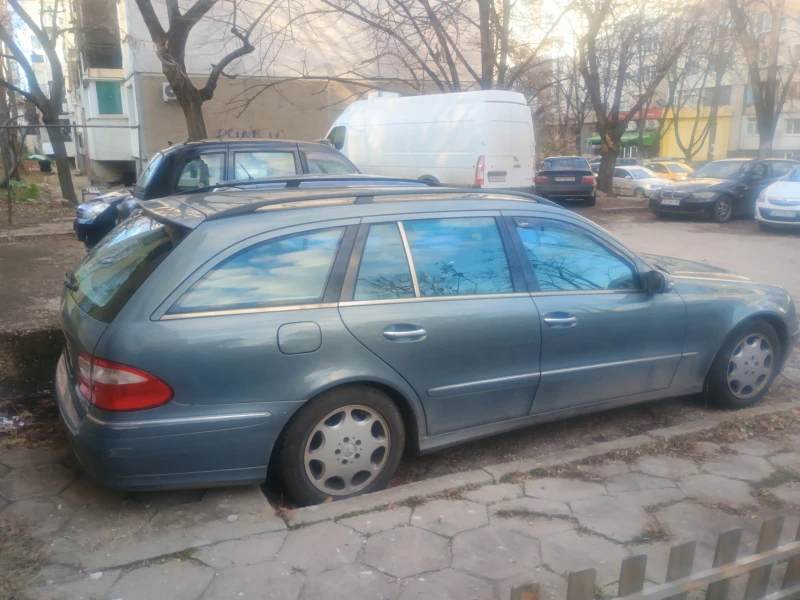 Mercedes-Benz E 280, снимка 3 - Автомобили и джипове - 49472537