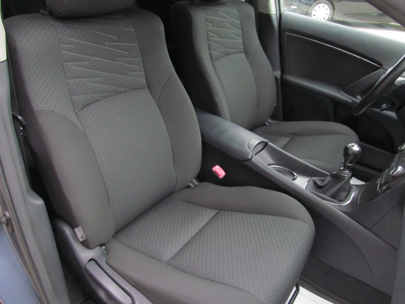 Toyota Avensis 2.0D4D, снимка 10 - Автомобили и джипове - 49761345