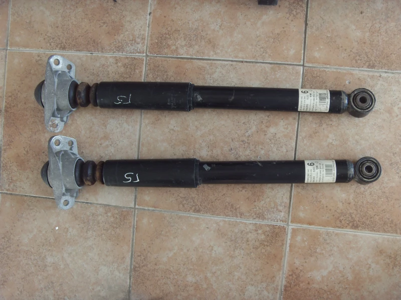 VW Golf, снимка 14 - Автомобили и джипове - 52462323