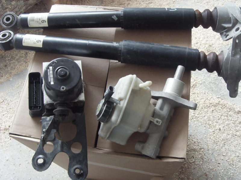 VW Golf, снимка 11 - Автомобили и джипове - 52462323