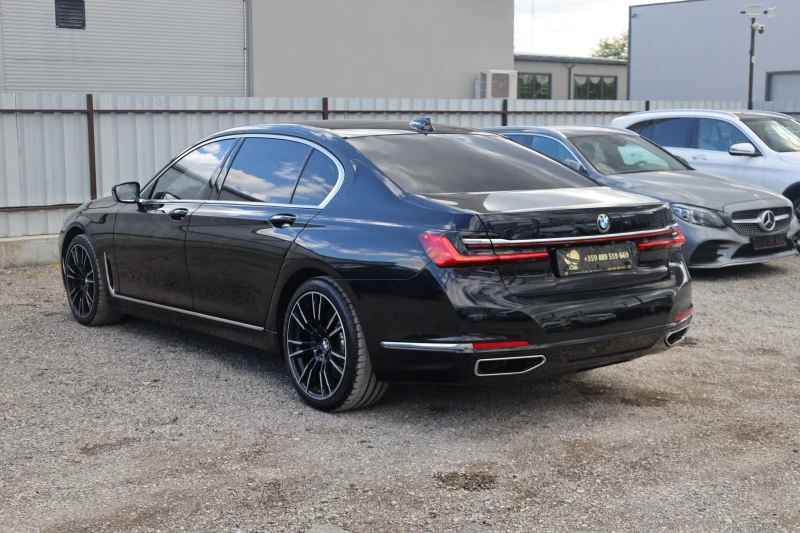 BMW 750 iL xDrive 360 SoftClo MASSAGE PANO HuD FULL iCarbg, снимка 5 - Автомобили и джипове - 52011381