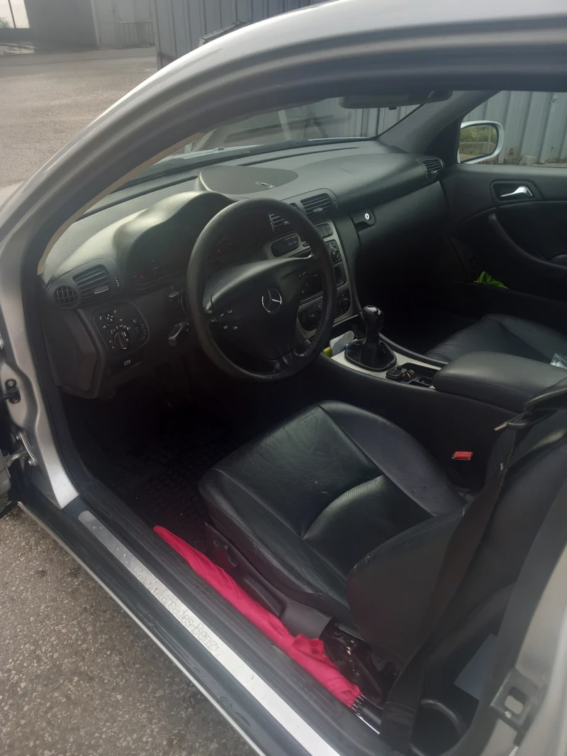 Mercedes-Benz C 220, снимка 5 - Автомобили и джипове - 52512920