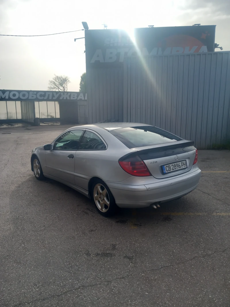 Mercedes-Benz C 220, снимка 3 - Автомобили и джипове - 52512920