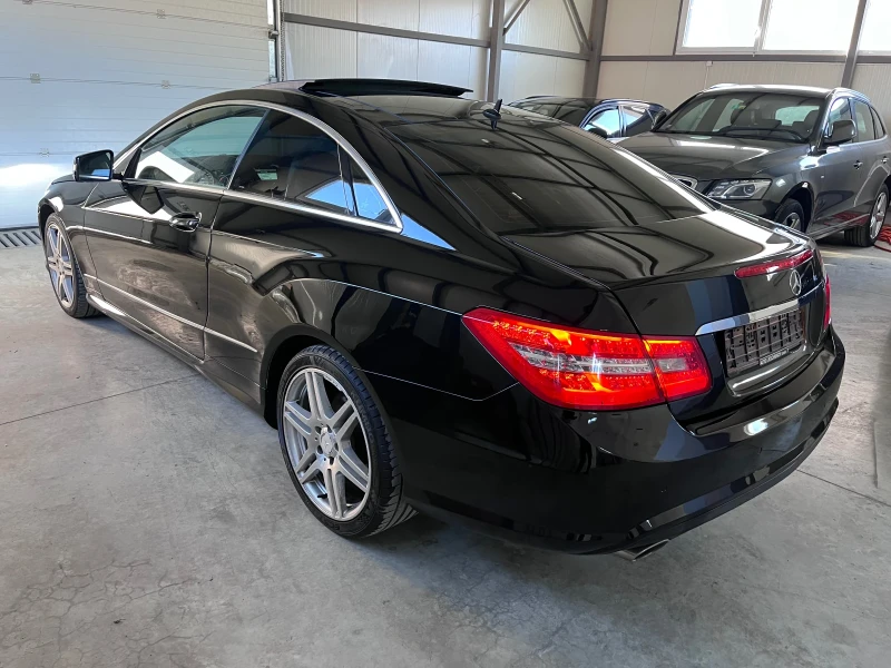 Mercedes-Benz E 220 AMG pack, снимка 3 - Автомобили и джипове - 52425651