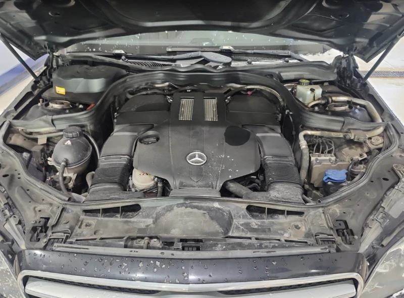 Mercedes-Benz E 400 видео на двигателя, снимка 11 - Автомобили и джипове - 52666880